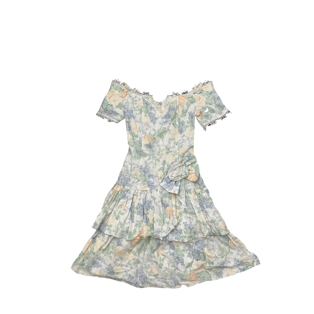 Beautiful floral gunne sax dress